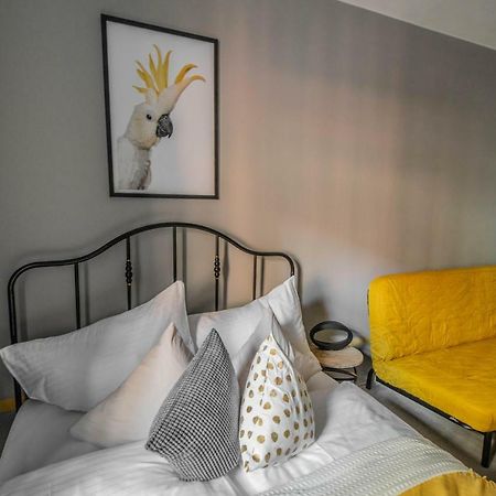 Stylish Apartments Close To Eden Garden Прага Екстер'єр фото