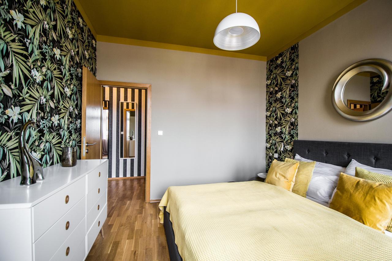 Stylish Apartments Close To Eden Garden Прага Екстер'єр фото