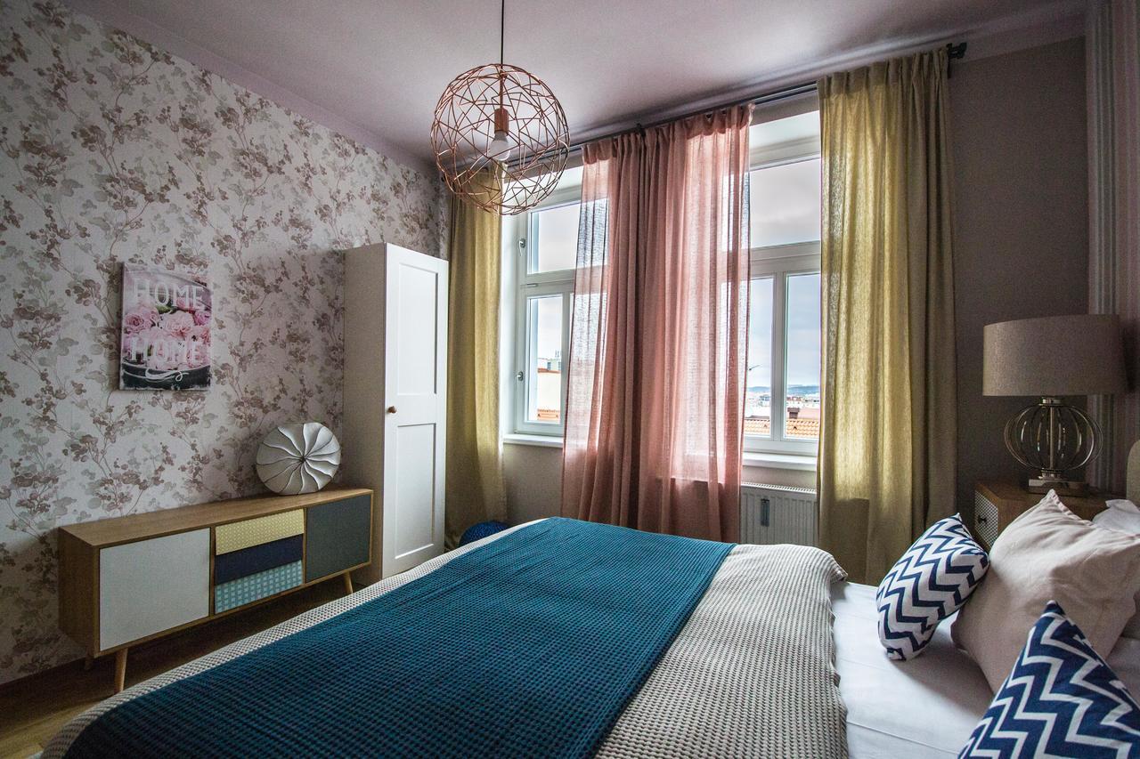 Stylish Apartments Close To Eden Garden Прага Екстер'єр фото